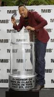 Уилл Смит (Will Smith) the 'Men In Black 3' Photocall in Beverly Hills,03.05.2012 (13xHQ) 5d59550da8172f3d5f67e94a03429b77
