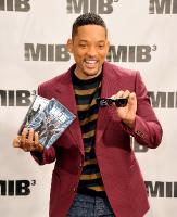 Уилл Смит (Will Smith) the 'Men In Black 3' Photocall in Beverly Hills,03.05.2012 (13xHQ) 6f8cc90ee17ec208cace1d127fc904f6